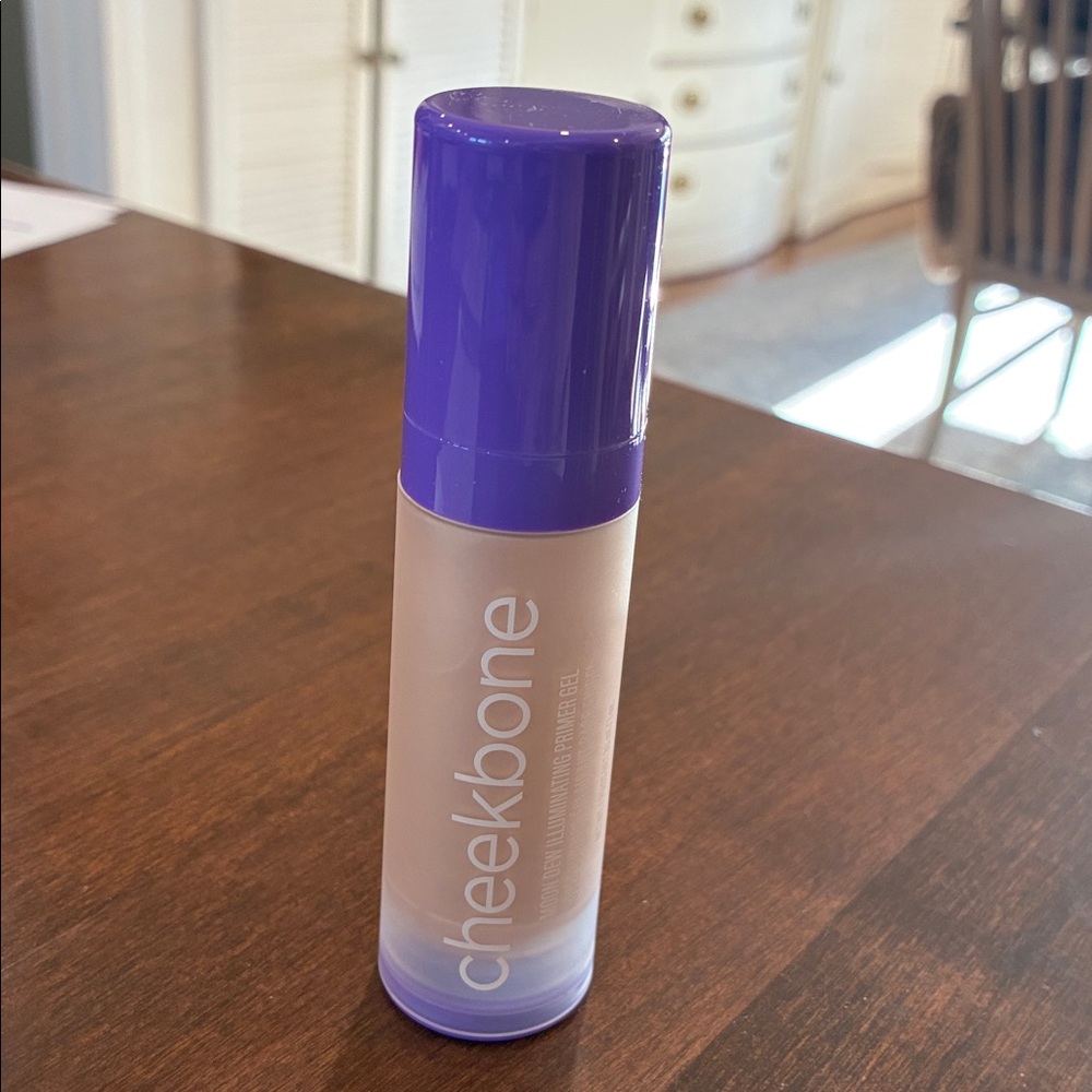 Cheekbone illuminating primer gel in moon dew - Picture 5 of 5